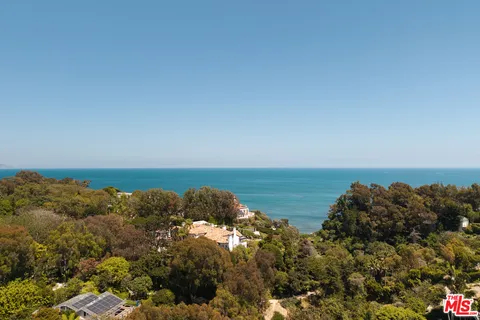$14,995,000 | 28867 Grayfox Street, Malibu, CA 90265