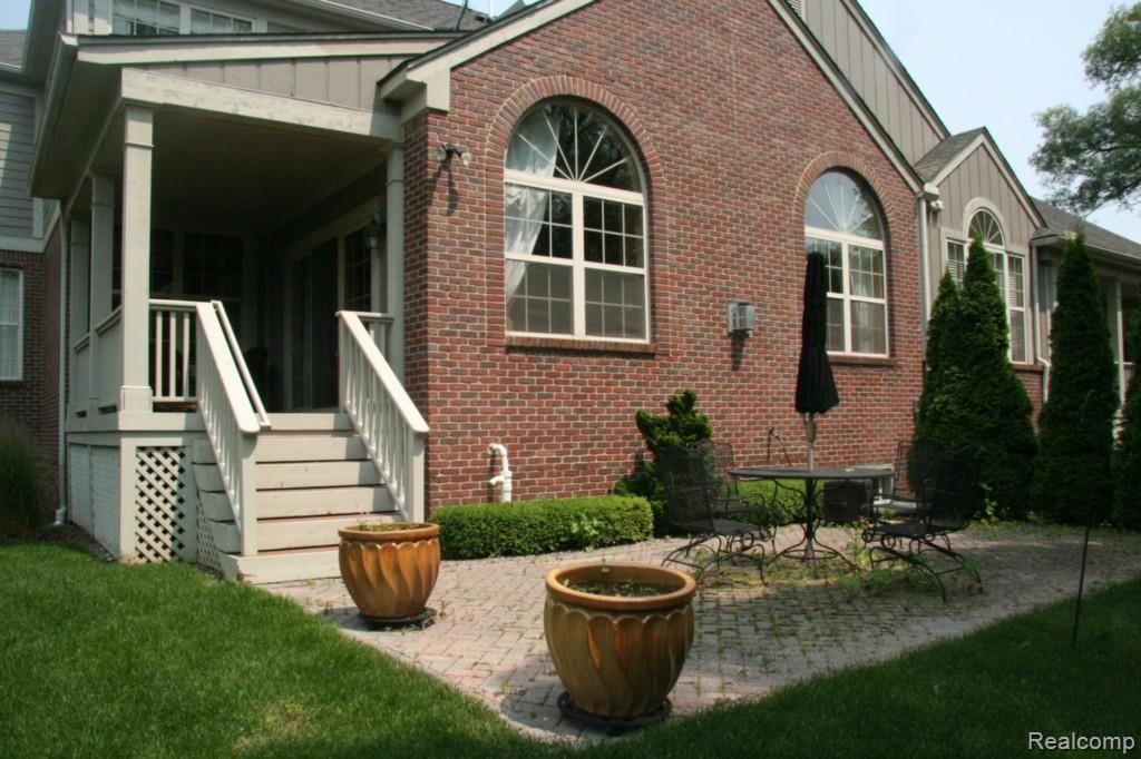 3722 Windingbrook Circle, Unit 40 Rochester Hills, MI 48309 - Photo 20 of 25