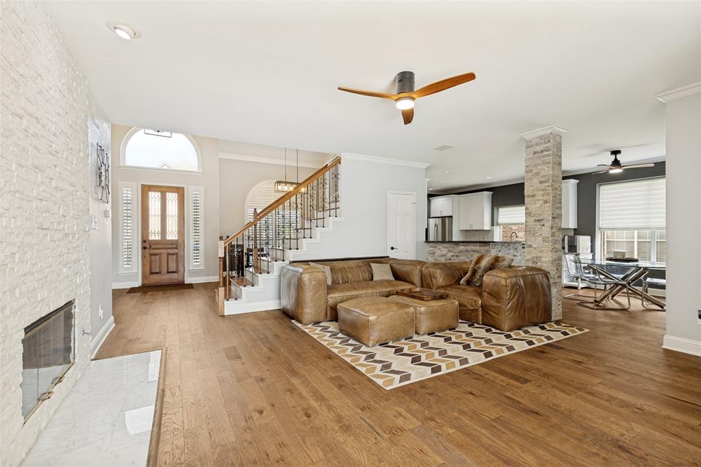 322 Hampton Court Coppell, TX 75019 - Photo 7 of 37