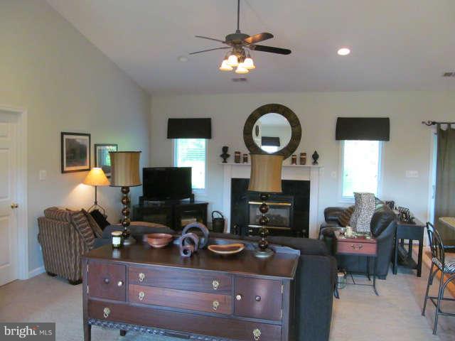 8054 Leeds Manor Road Marshall, VA 20115 - Photo 12 of 27 Family Room