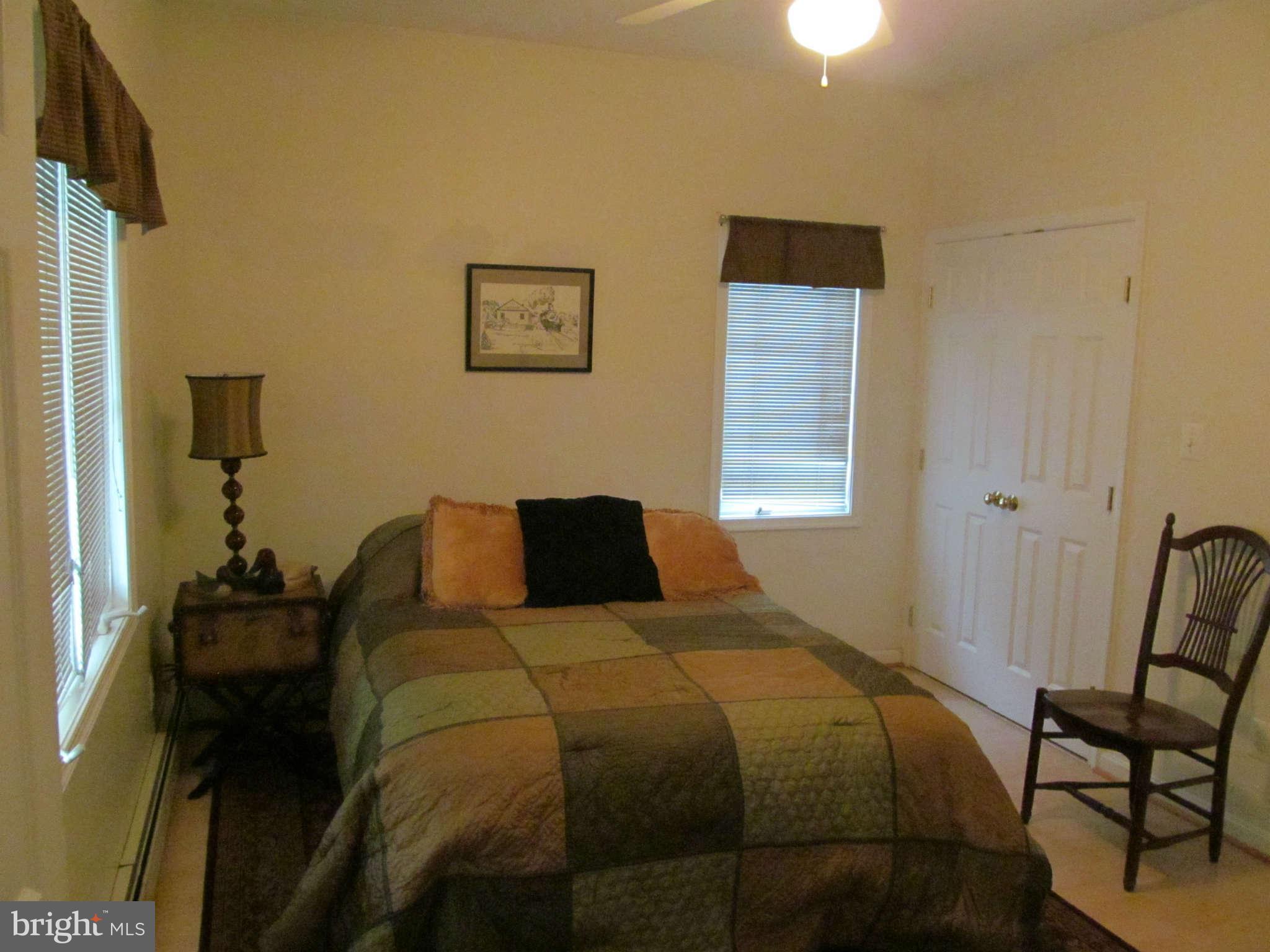 8054 Leeds Manor Road Marshall, VA 20115 - Photo 20 of 27 Bedroom