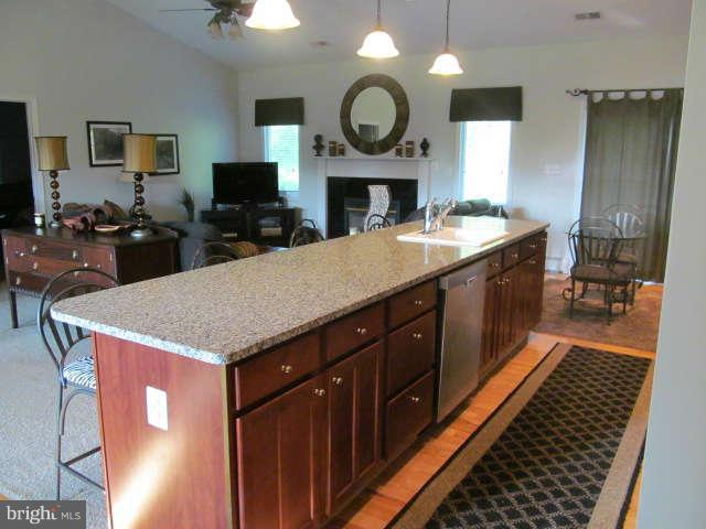 8054 Leeds Manor Road Marshall, VA 20115 - Photo 8 of 27 Kitchen
