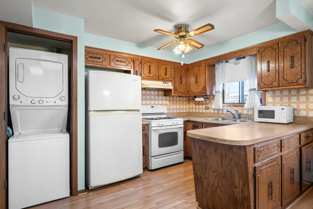 $225,000 | 5819 West Higgins Avenue, Unit 2D, Chicago, IL 60630