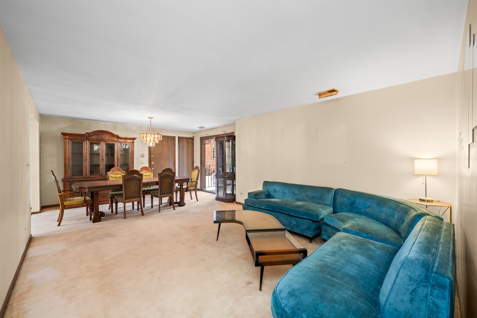 5819 West Higgins Avenue, Unit 2D Chicago, IL 60630 - Photo 5 of 11