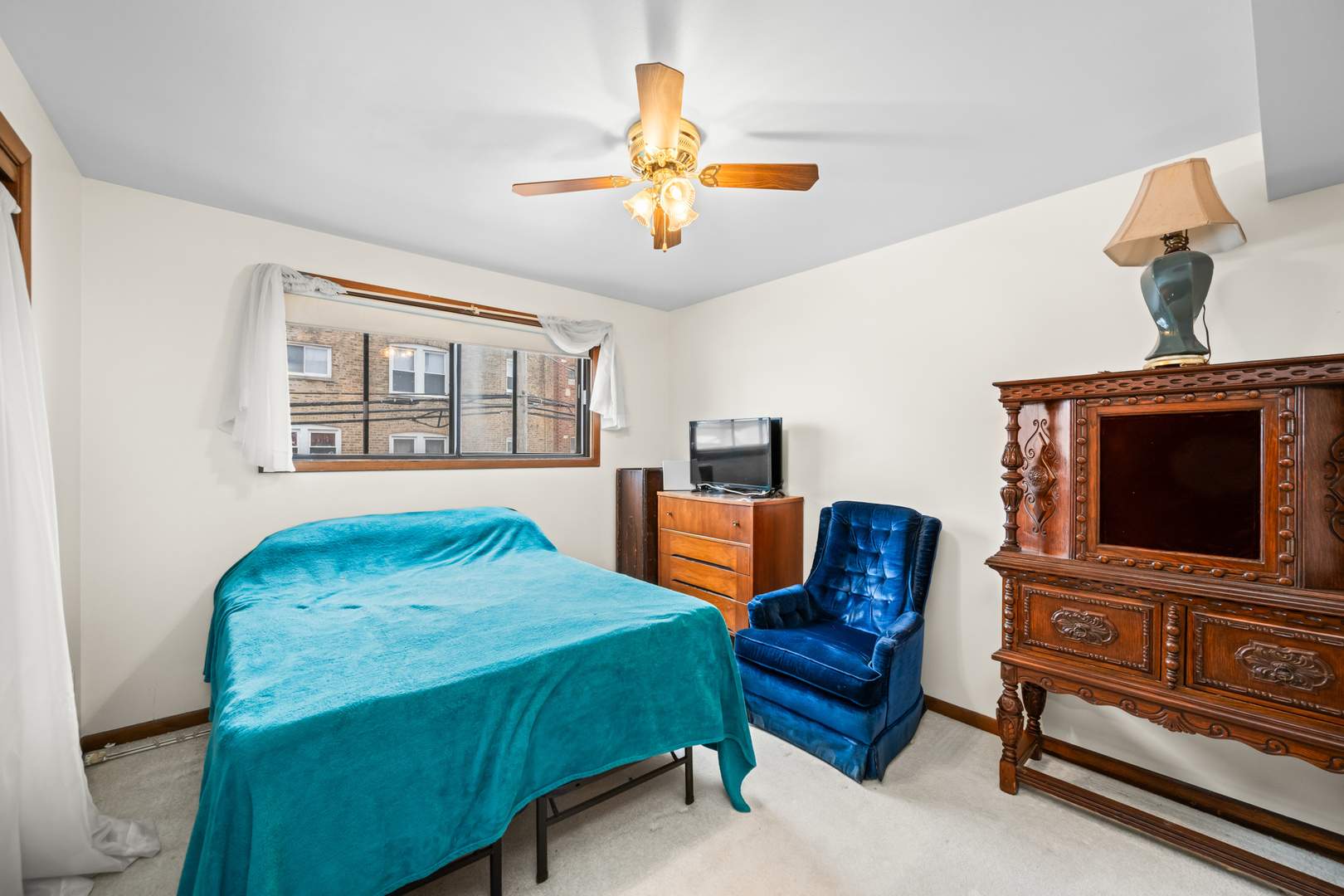 5819 West Higgins Avenue, Unit 2D Chicago, IL 60630 - Photo 6 of 11