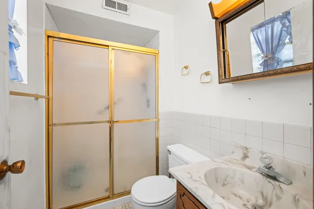 $225,000 | 5819 West Higgins Avenue, Unit 2D, Chicago, IL 60630