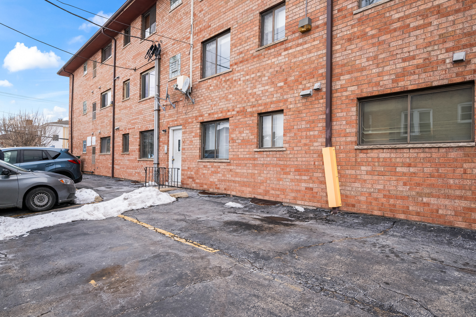 5819 West Higgins Avenue, Unit 2D Chicago, IL 60630 - Photo 10 of 11