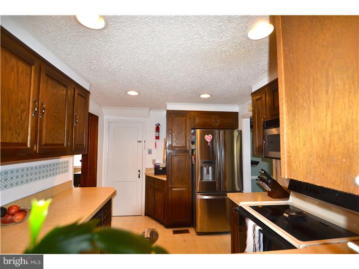 261 Ridgewood Road Springfield, PA 19064 - Photo 12 of 22