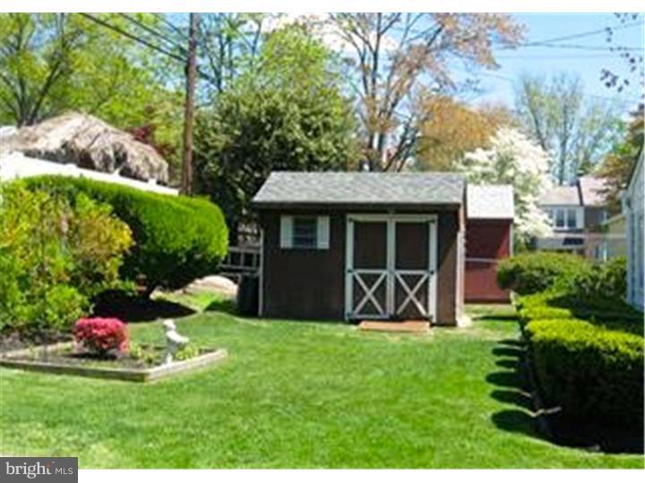 261 Ridgewood Road Springfield, PA 19064 - Photo 3 of 22