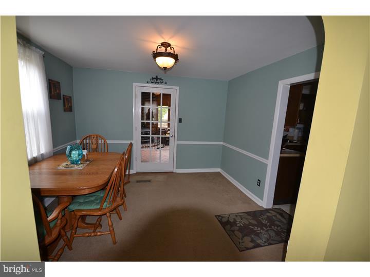 261 Ridgewood Road Springfield, PA 19064 - Photo 5 of 22
