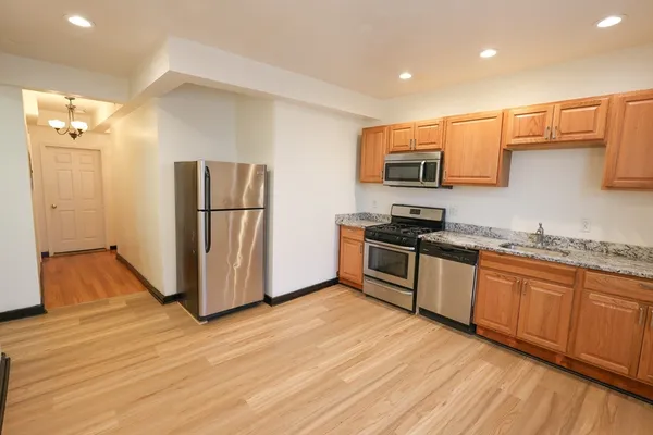 $2,350 | 100 Seaver Street, Unit 15, Boston, MA 02121