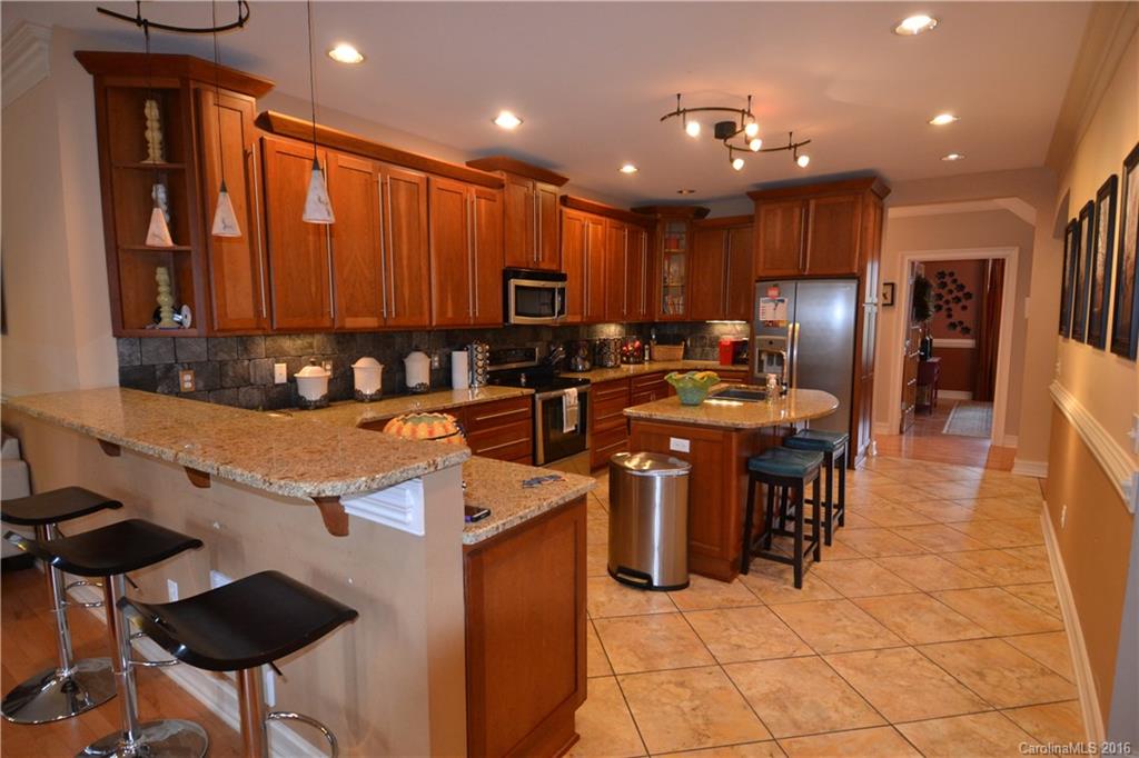 17 Lone Coyote Ridge Fletcher, NC 28732 - Photo 4 of 21 Gallery Image 4