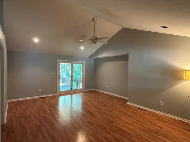 $450,000 | 83 Valley Lane, Portsmouth, RI 02871