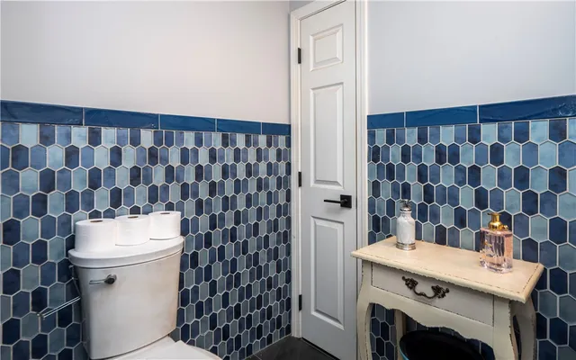 $450,000 | 83 Valley Lane, Portsmouth, RI 02871