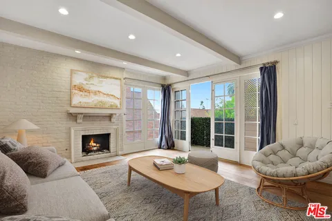 $1,200,000 | 1260 South Beverly Glen Boulevard, Unit 304, Los Angeles, CA 90024