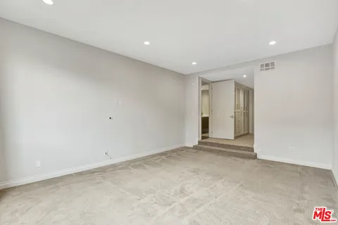 $1,200,000 | 1260 South Beverly Glen Boulevard, Unit 304, Los Angeles, CA 90024