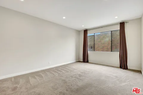 $1,200,000 | 1260 South Beverly Glen Boulevard, Unit 304, Los Angeles, CA 90024