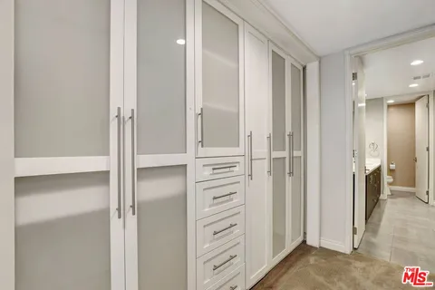 $1,200,000 | 1260 South Beverly Glen Boulevard, Unit 304, Los Angeles, CA 90024