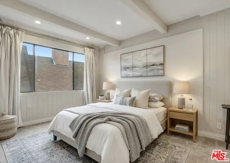 $1,200,000 | 1260 South Beverly Glen Boulevard, Unit 304, Los Angeles, CA 90024