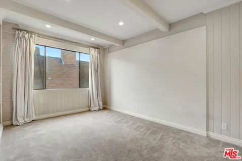 $1,200,000 | 1260 South Beverly Glen Boulevard, Unit 304, Los Angeles, CA 90024