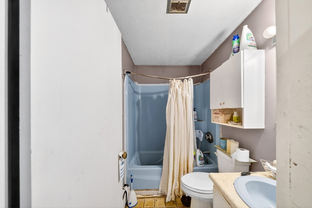 15 Lawrence Road, Unit 22 Rowley, MA 01969 - Photo 17 of 33