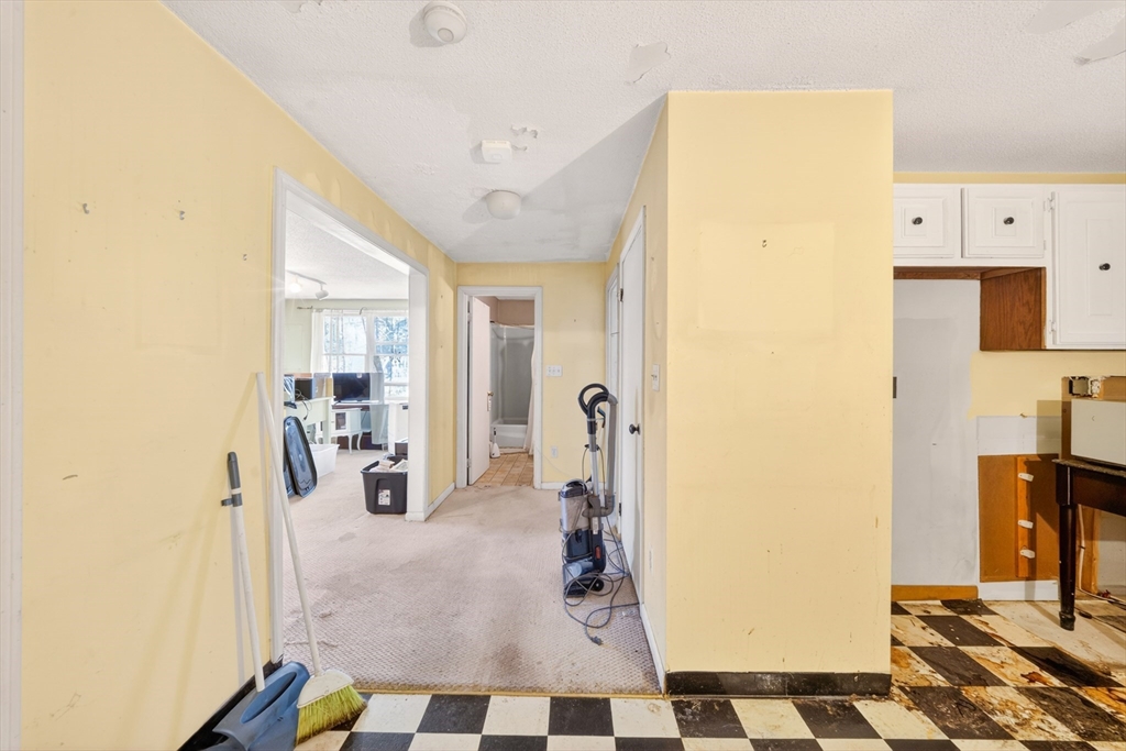 15 Lawrence Road, Unit 22 Rowley, MA 01969 - Photo 8 of 33