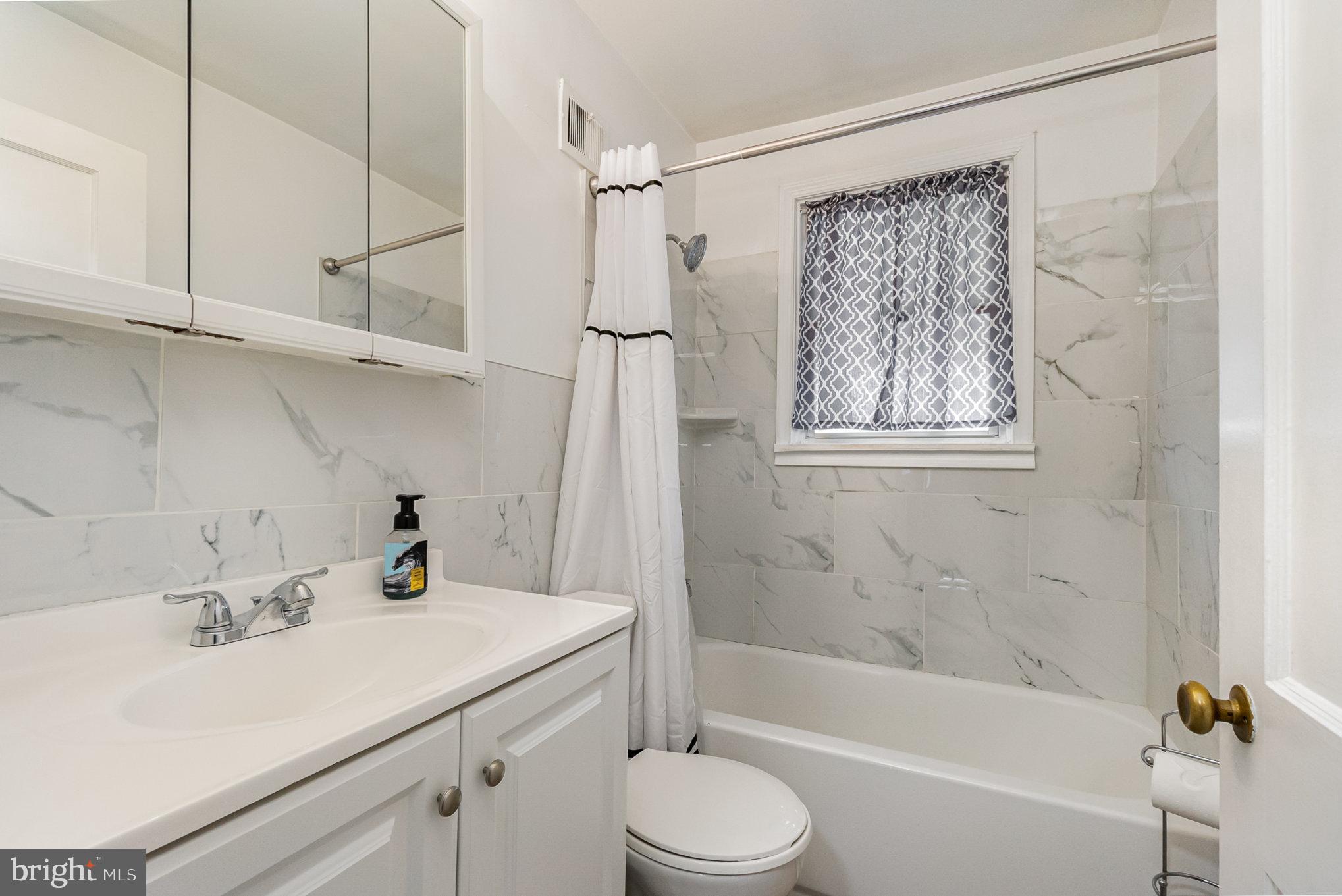 2211 Coralthorn Road Middle River, MD 21220 - Photo 12 of 25 Gallery Image 12