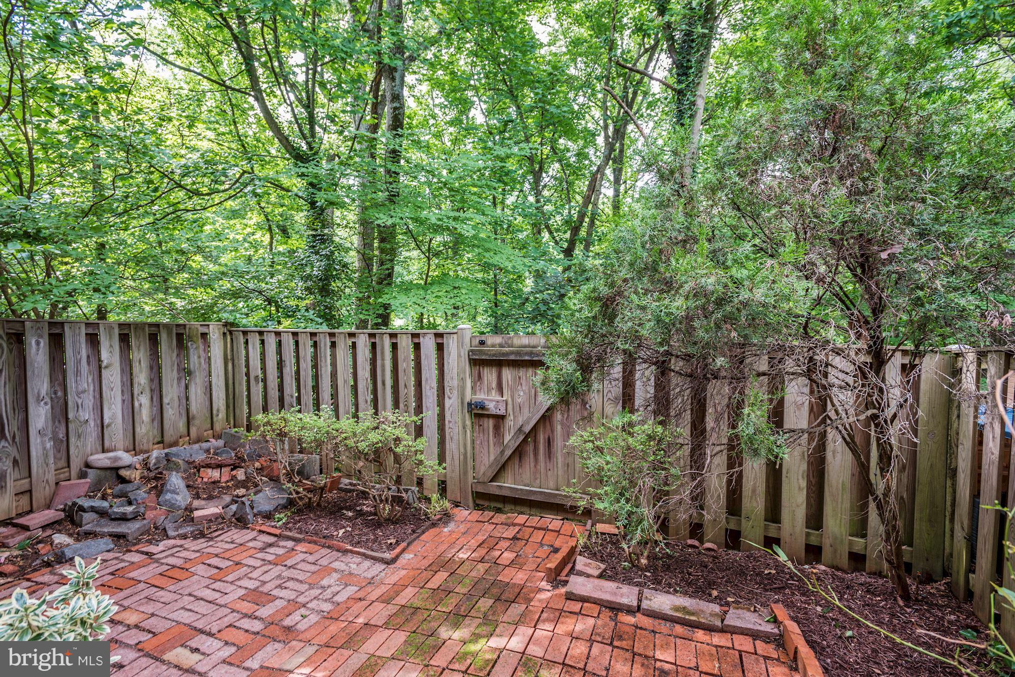 2294 Gunsmith Square Reston, VA 20191 - Photo 18 of 20 Exterior (Rear)