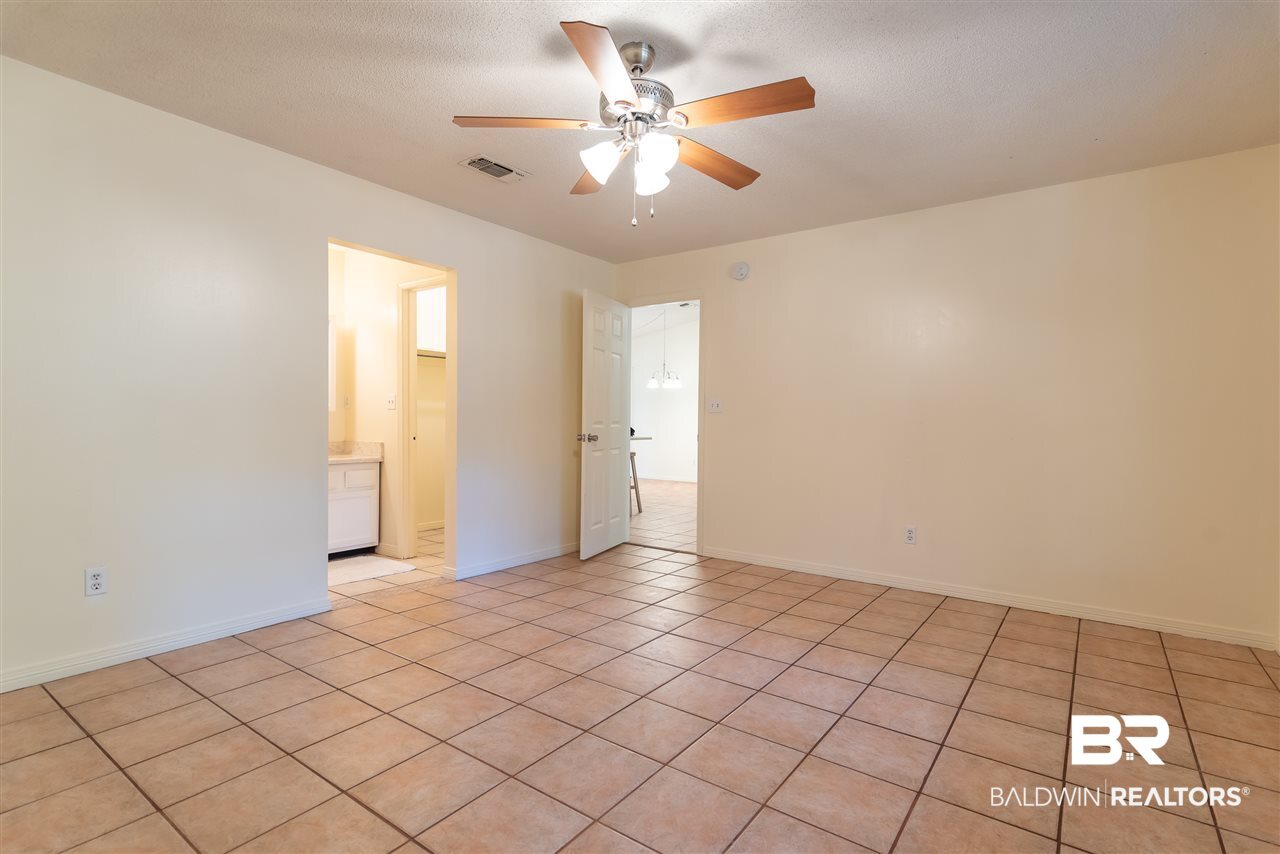 9850 King Road Fairhope, AL 36532 - Photo 7 of 32