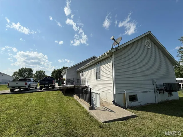 $209,000 | 1798 Debbie Lane, Owensville, MO 65066