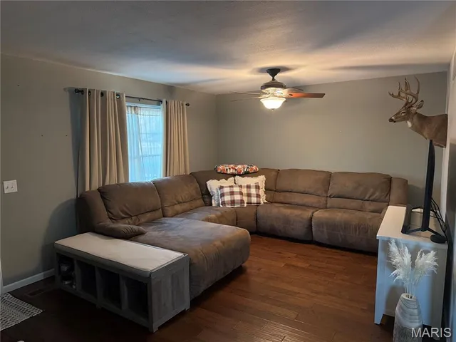 $209,000 | 1798 Debbie Lane, Owensville, MO 65066