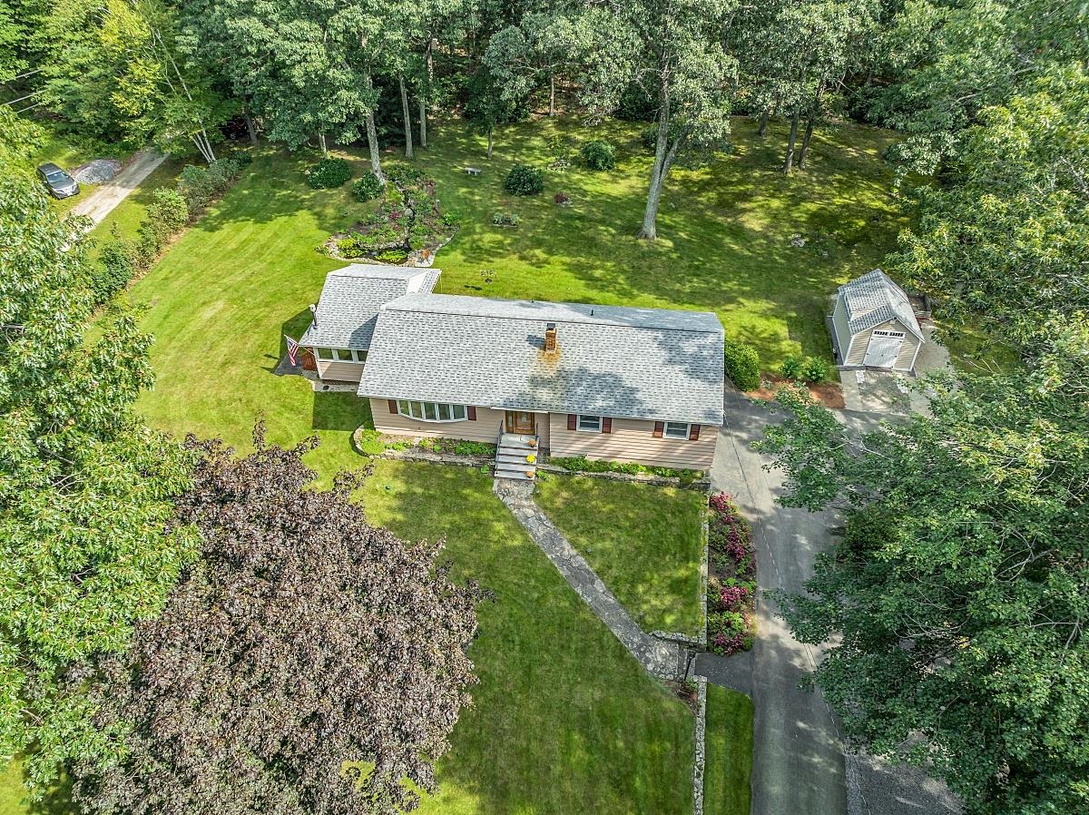 5 Marblehead Road Windham, NH 03087 - Photo 4 of 40