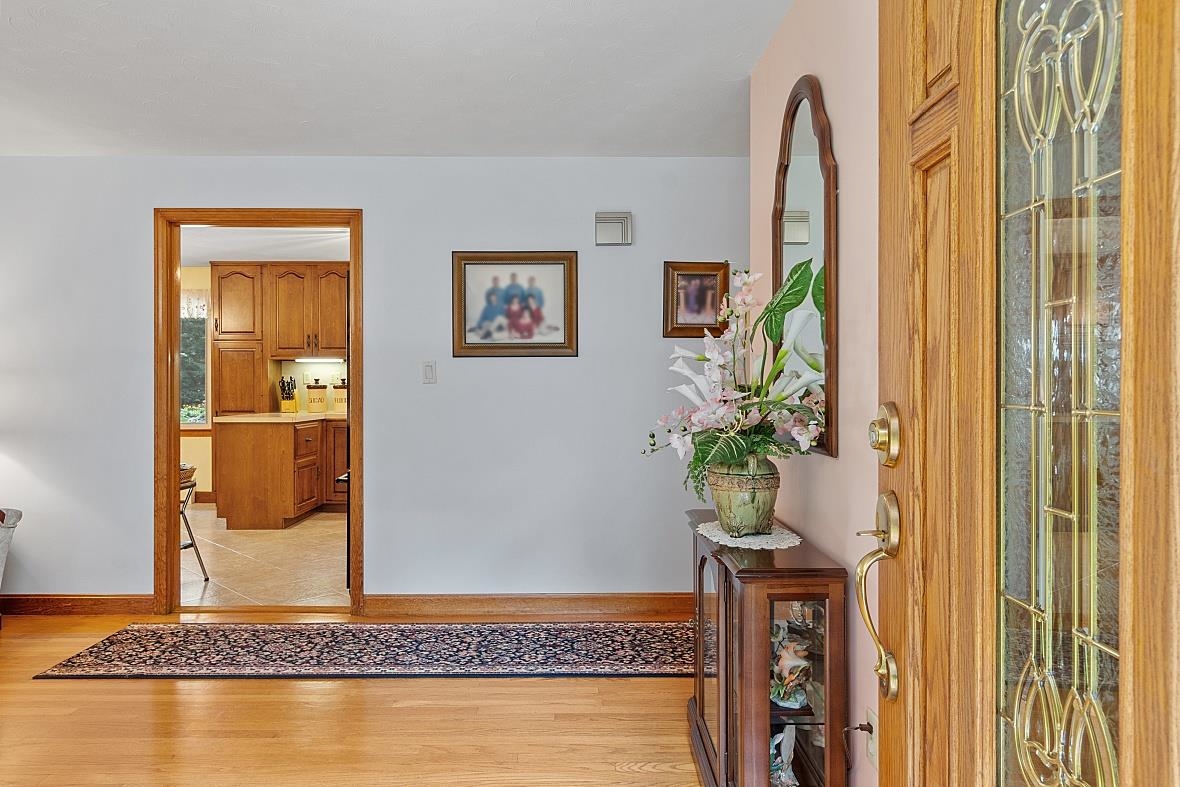 5 Marblehead Road Windham, NH 03087 - Photo 5 of 40