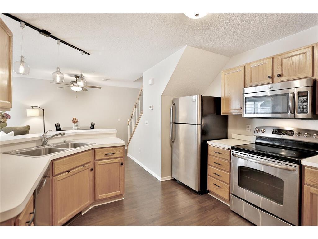 566 Mission Hills Way West Chanhassen, MN 55317 - Photo 11 of 20