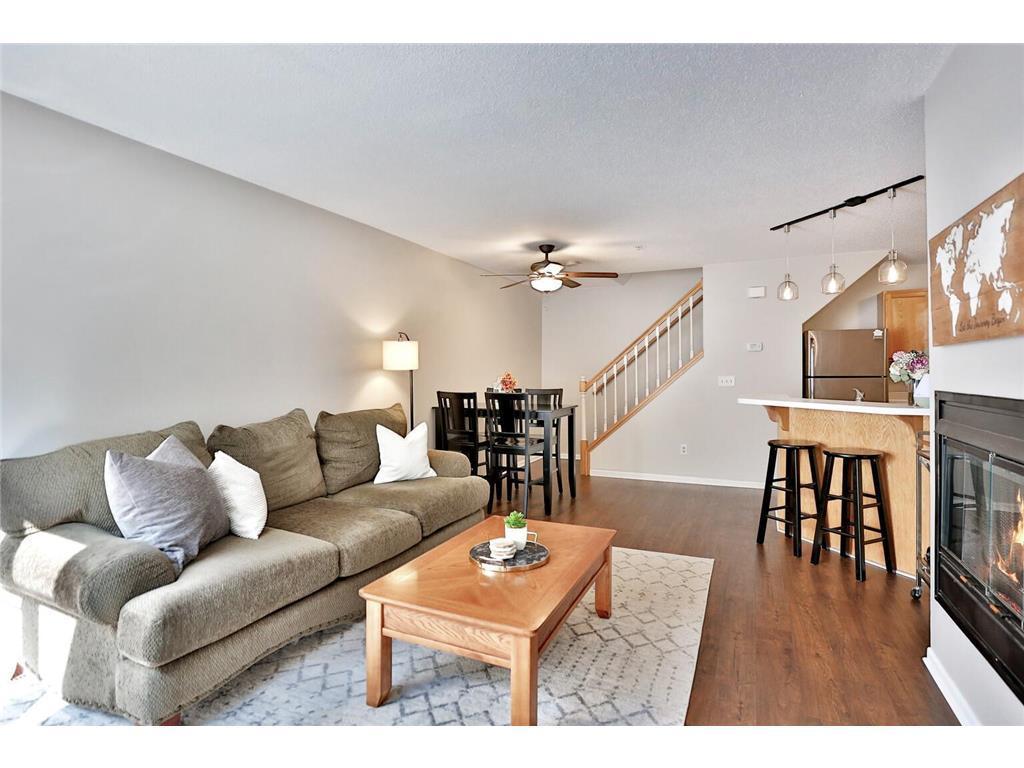 566 Mission Hills Way West Chanhassen, MN 55317 - Photo 4 of 20