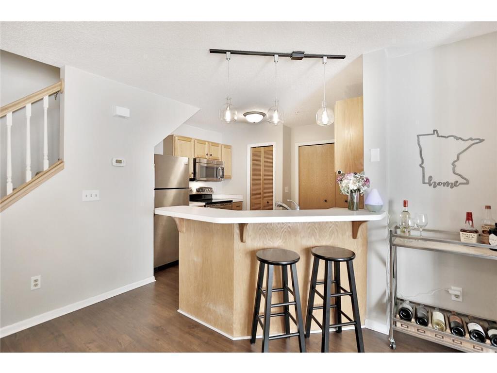 566 Mission Hills Way West Chanhassen, MN 55317 - Photo 9 of 20