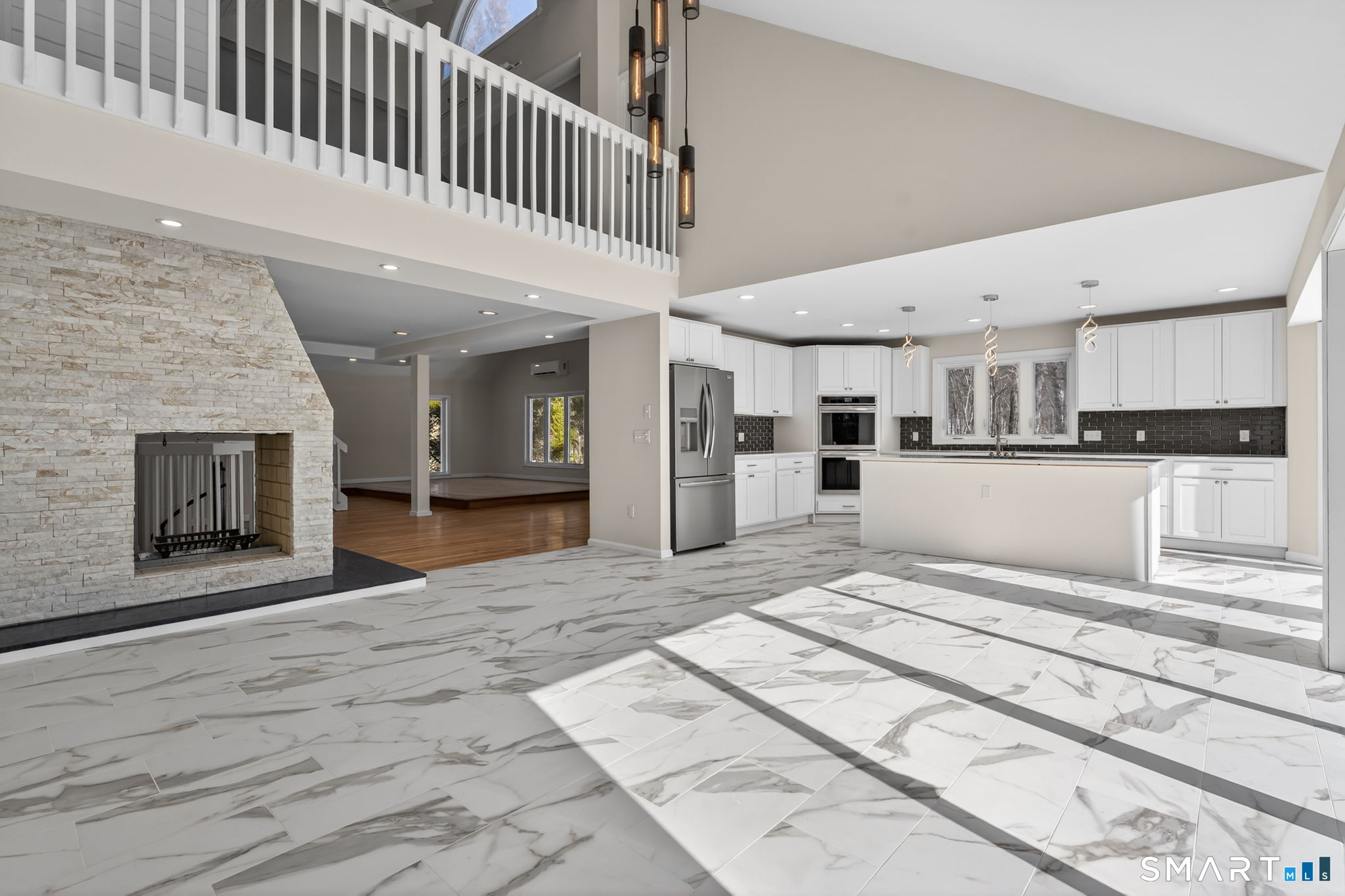 44 Chamberlain Hill Road Middletown, CT 06457 - Photo 7 of 39