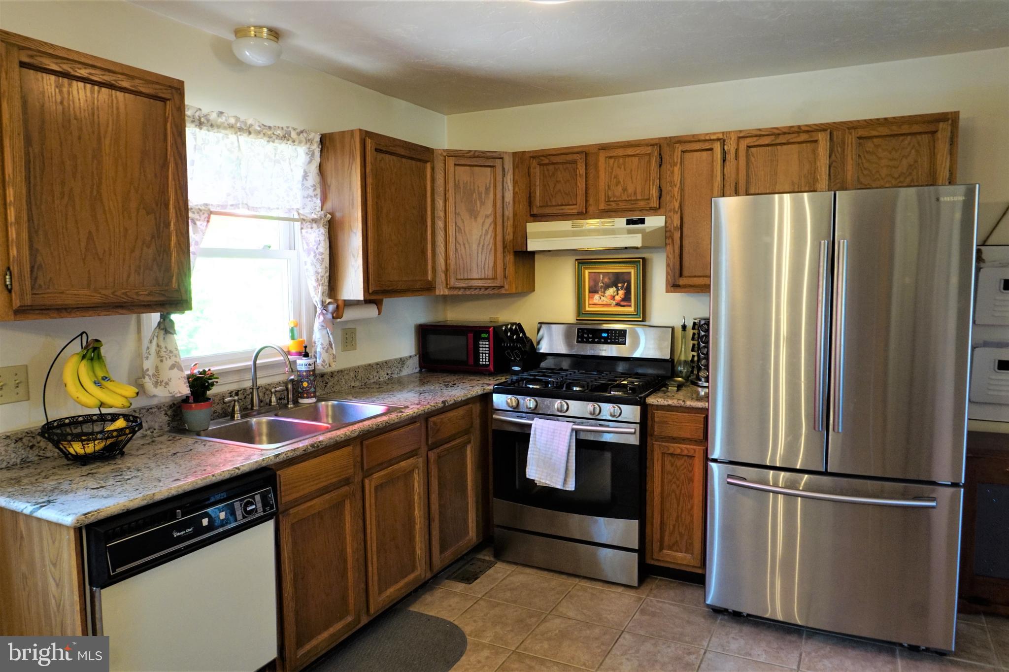 425 Ridge Avenue Hanover, PA 17331 - Photo 9 of 44 Gallery Image 9