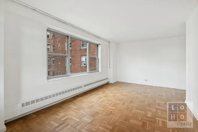 $565,000 | 570 Grand Street, Unit H1504 | Lower East Side