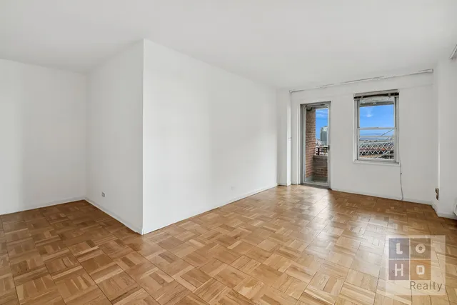 $565,000 | 570 Grand Street, Unit H1504 | Lower East Side