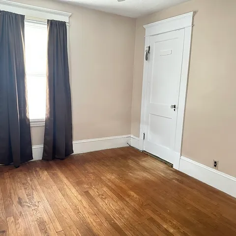 $374,500 | 40 Peekskill Avenue, Springfield, MA 01129