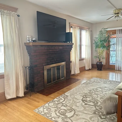 $374,500 | 40 Peekskill Avenue, Springfield, MA 01129