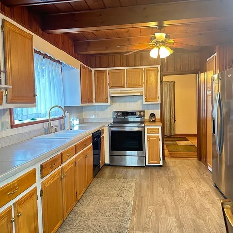 $374,500 | 40 Peekskill Avenue, Springfield, MA 01129