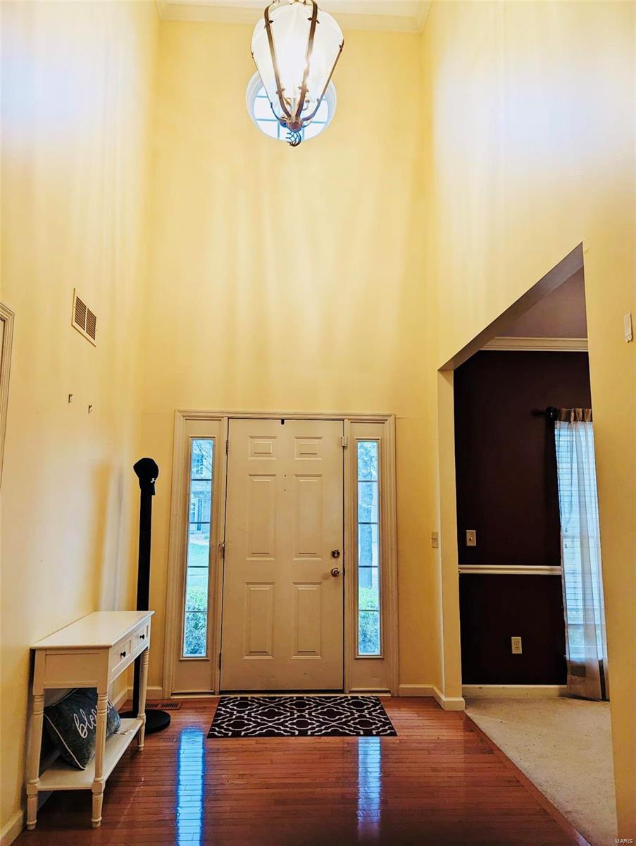 426 Remington Pl Drive Ballwin, MO 63021 - Photo 3 of 23