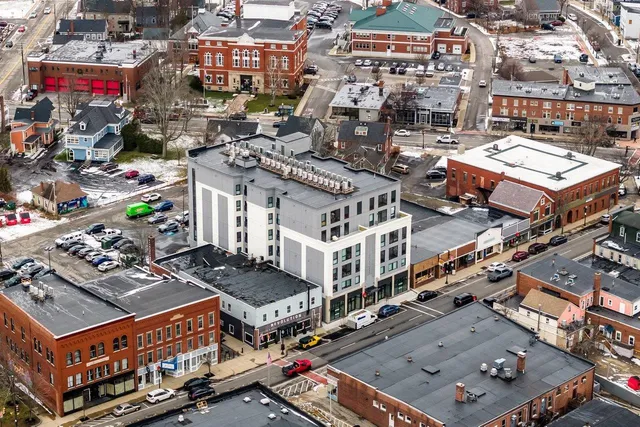 $1,895 | 55 North Main Street, Unit 501, Rochester, NH 03867