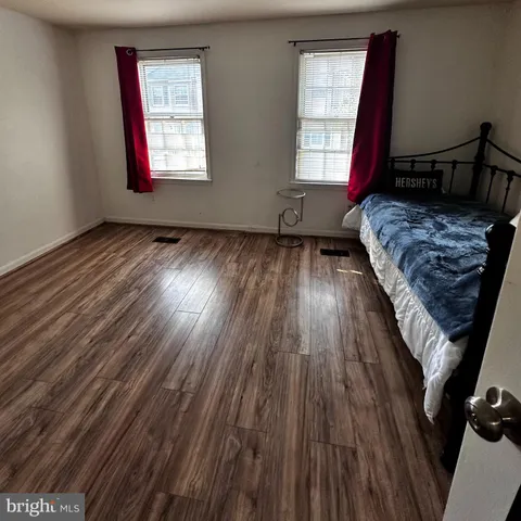 $400,000 | 20592 Strath Haven Drive, Gaithersburg, MD 20886