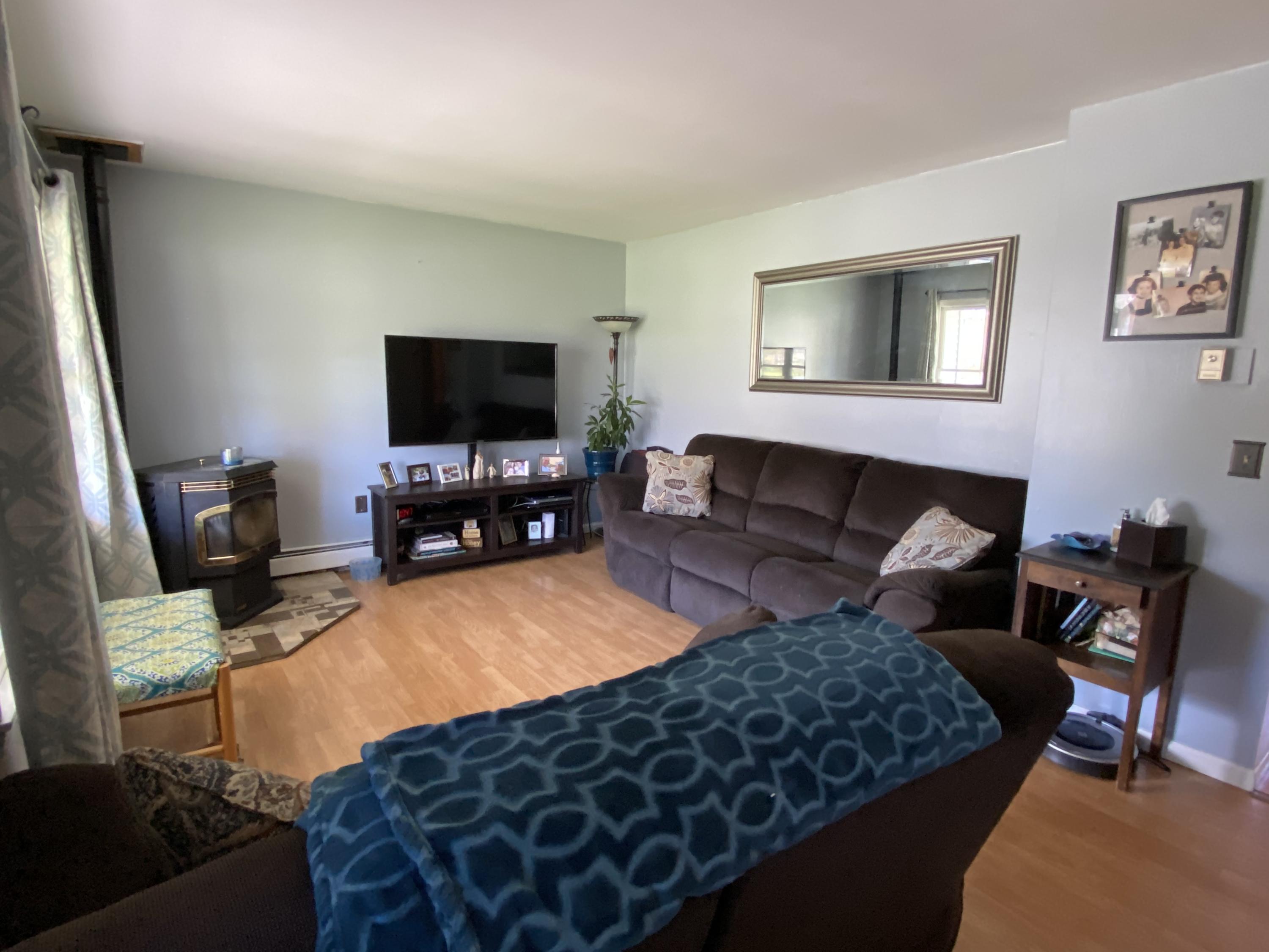 11 Canterbury Road Brewer, ME 04412 - Photo 8 of 40 9
