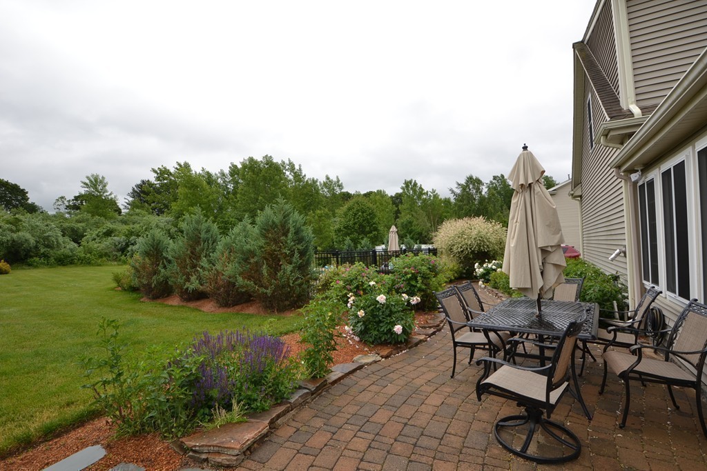 90 Riverside Drive Wrentham, MA 02093 - Photo 11 of 21 Gallery Image 11