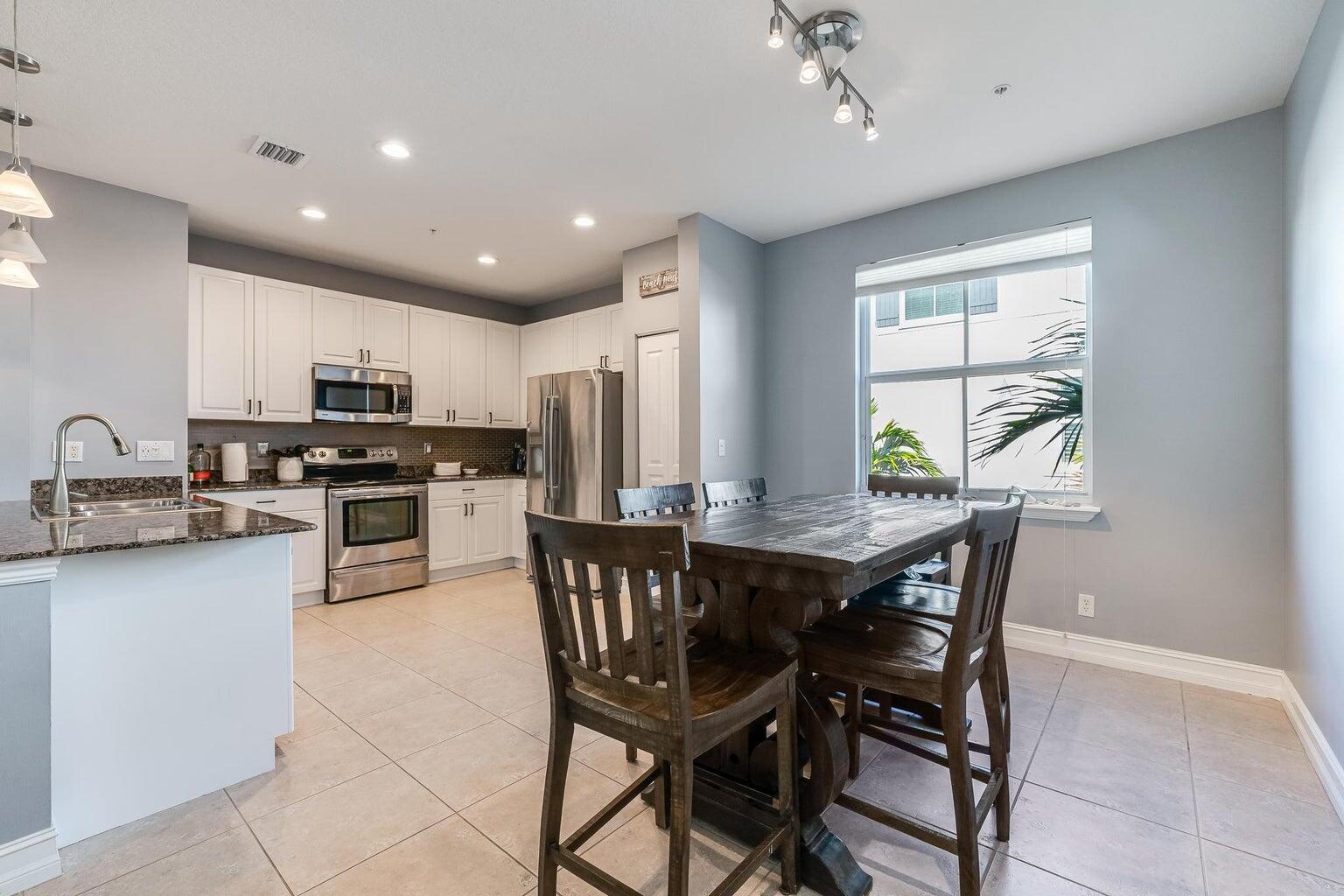 75 Atlantic Grove Way Delray Beach, FL 33444 - Photo 9 of 27 75 Atlantic Grove 9
