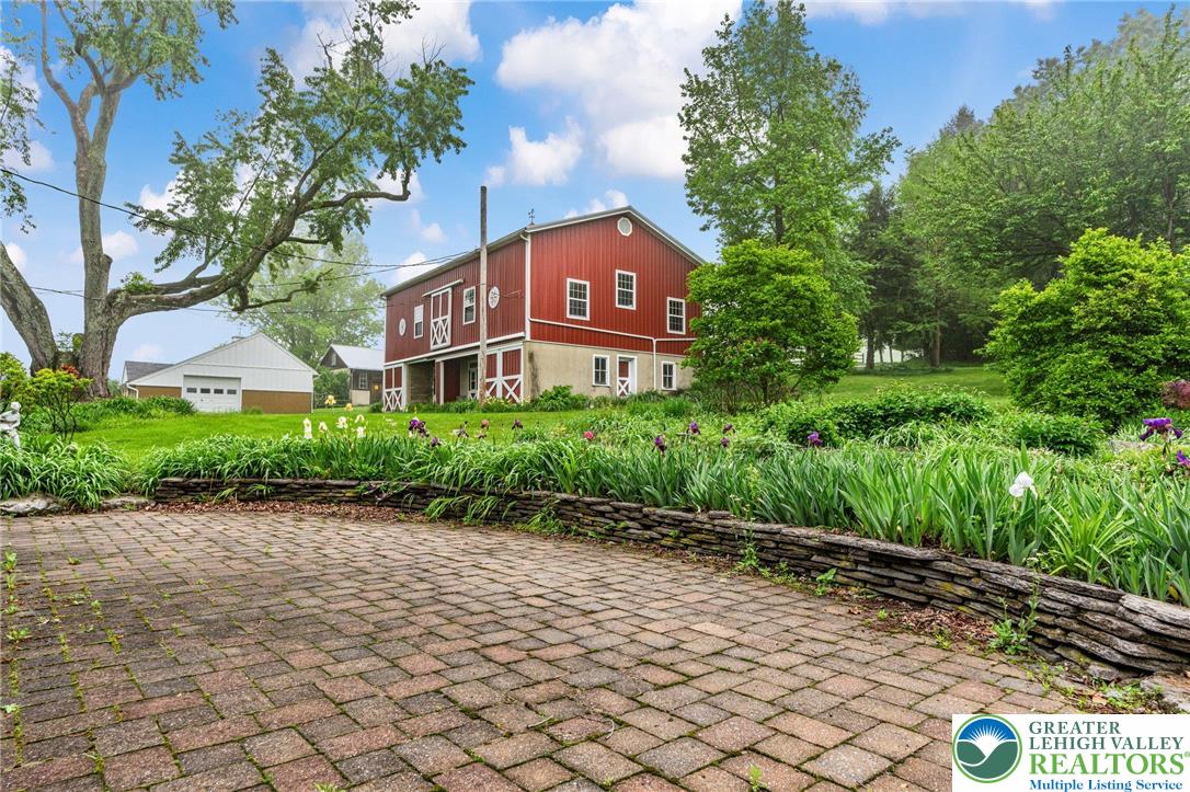 4525 Scheidys Road Coplay, PA 18037 - Photo 12 of 58